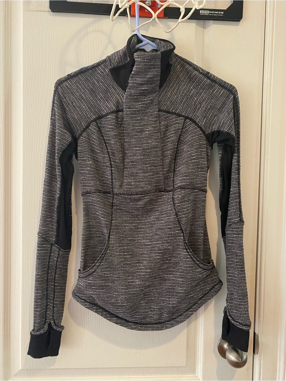 Lululemon running top
